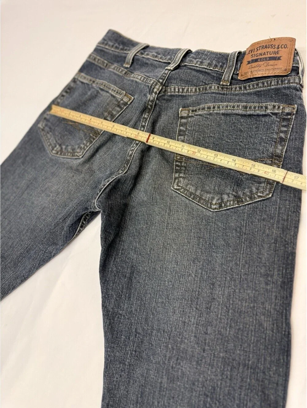 Levi Strauss Signature Jeans Mens 30x30 Blue Bootcut Medium Wash Stretch Denim
